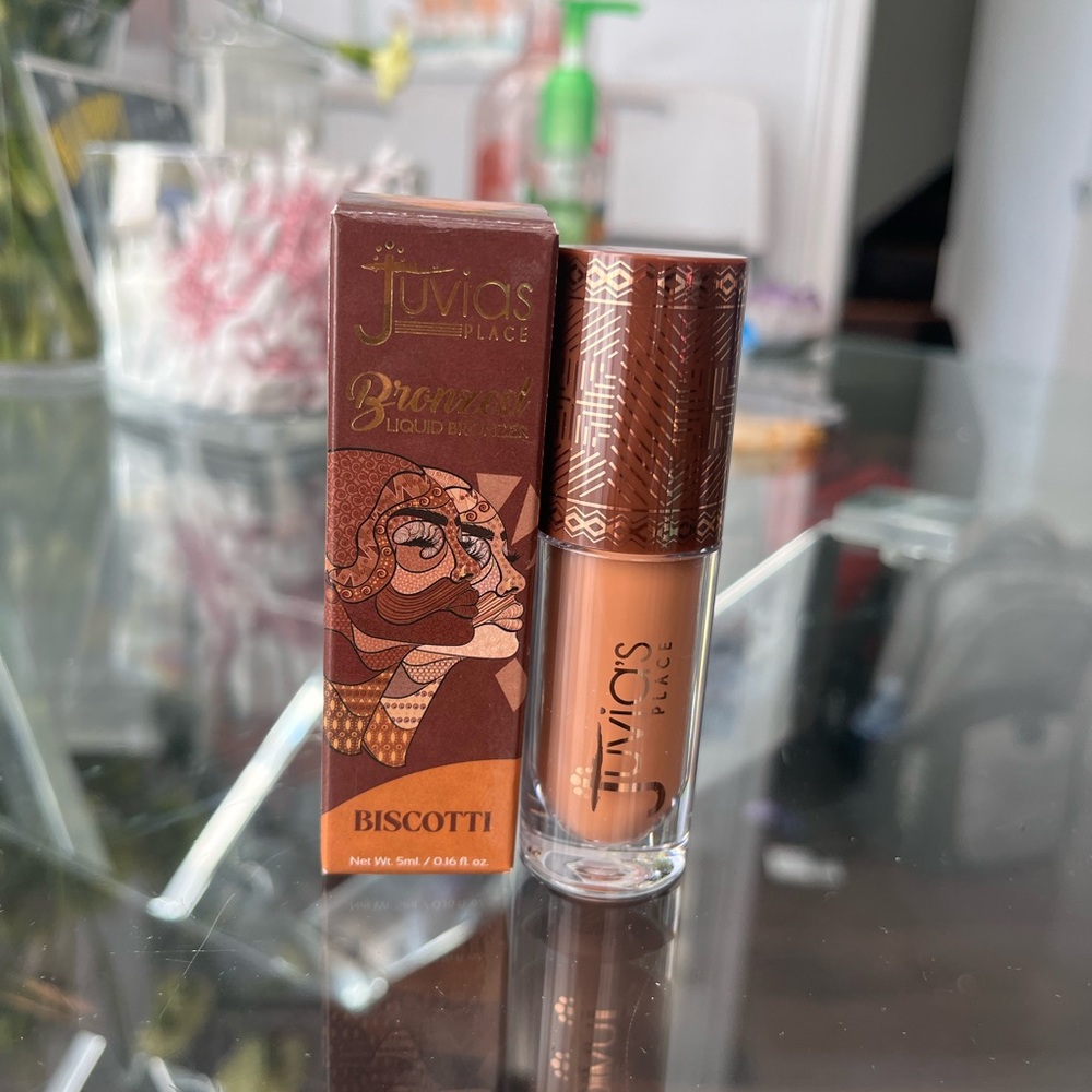 Juvia's Place Brown Bronzer & Contour